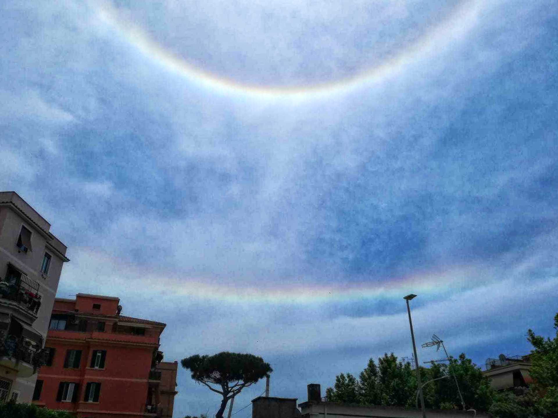 L''arcobaleno circolare, gioiello di cristallo